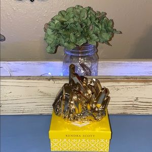Metal Kendra Scott Crystal Ring Holder in Gold